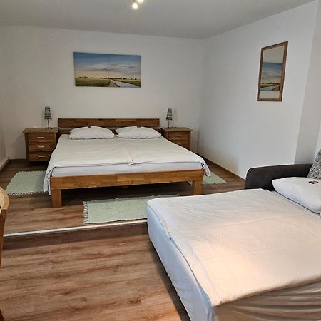 Hotel Hirsch Guenzburg Ngoại thất bức ảnh