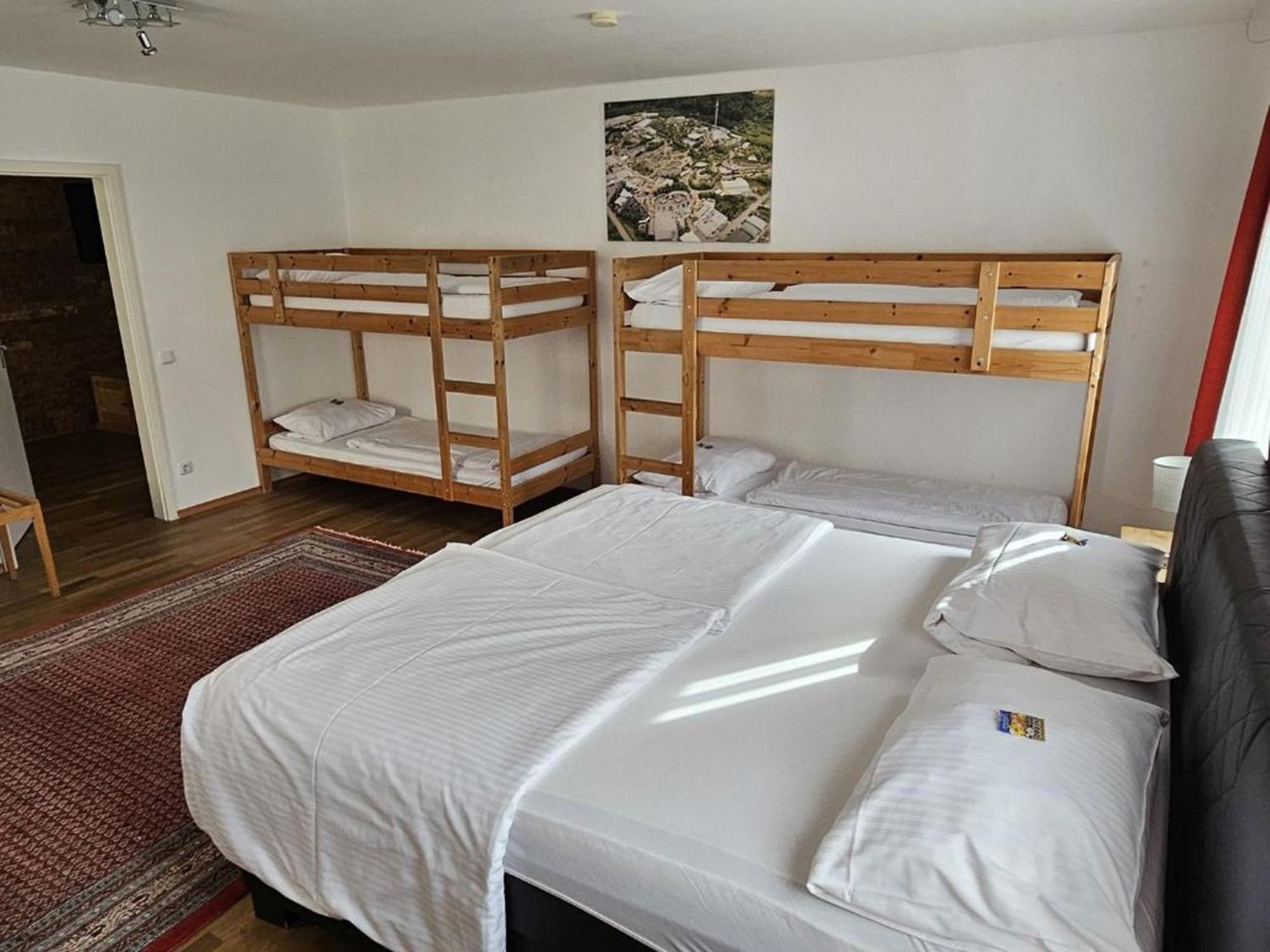 Hotel Hirsch Guenzburg Ngoại thất bức ảnh