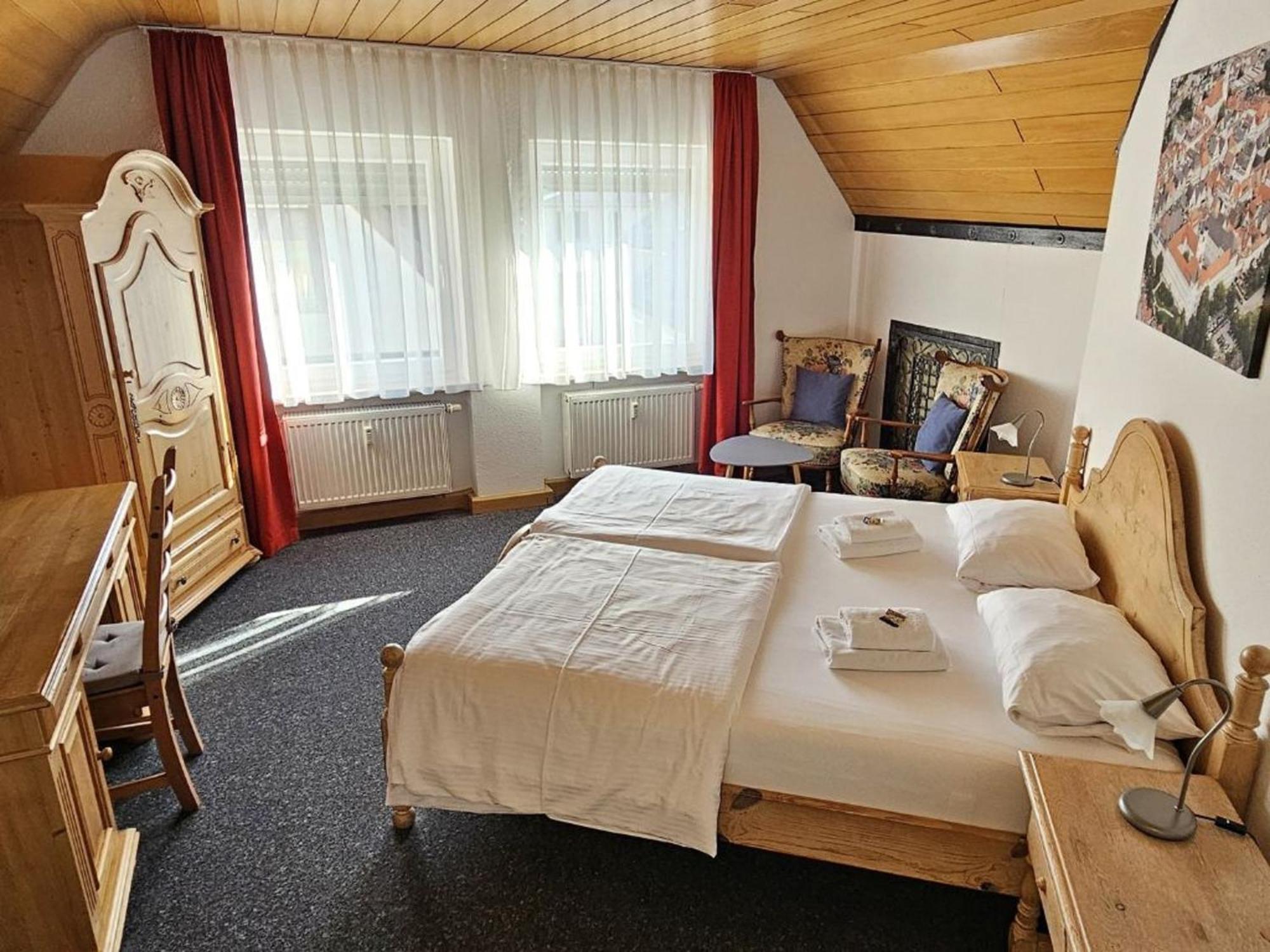 Hotel Hirsch Guenzburg Ngoại thất bức ảnh