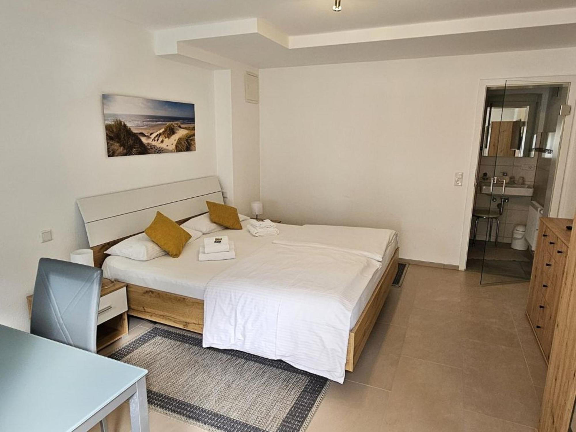 Hotel Hirsch Guenzburg Ngoại thất bức ảnh