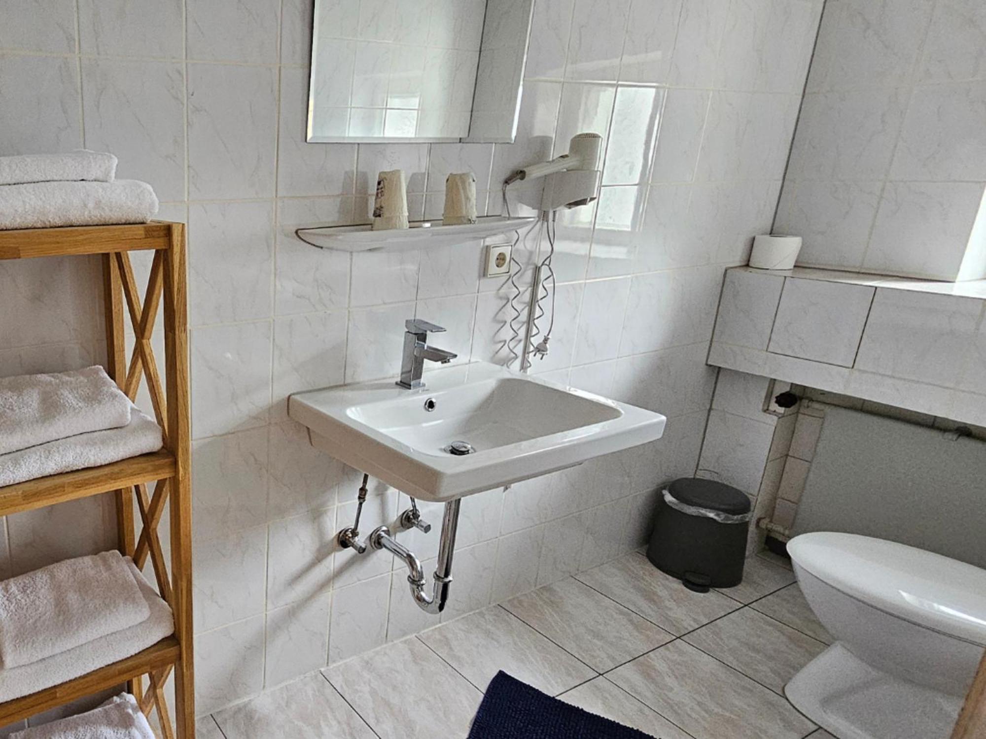 Hotel Hirsch Guenzburg Ngoại thất bức ảnh